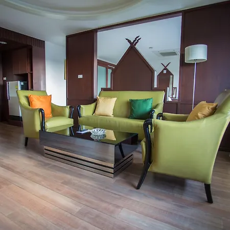 Seeharaj Hotel Uttaradit Bagian luar foto