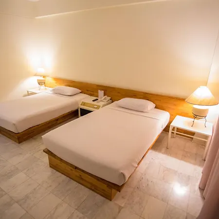 Seeharaj Hotel Uttaradit Bagian luar foto