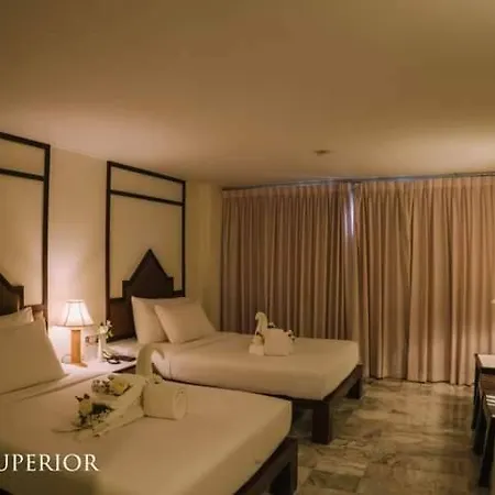 Seeharaj Hotel Uttaradit Bagian luar foto